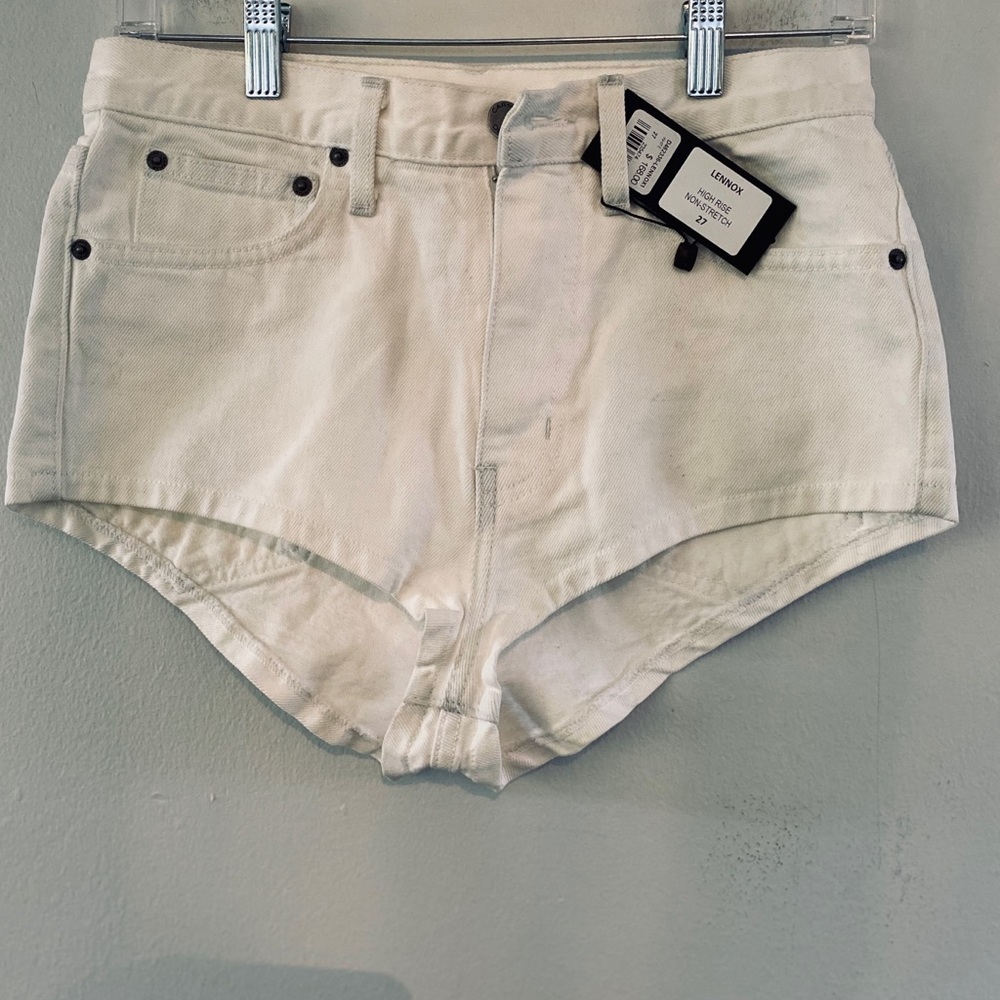 LF CARMAR White denim short NWT - Picture 4 of 8